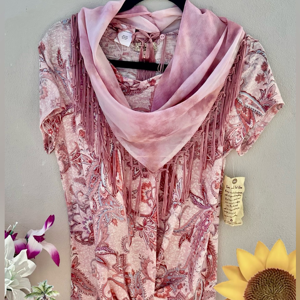 One World Pink Paisley Removable Fringe Scarf. — image 2 of 8